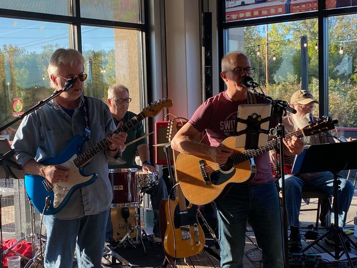 Live Music with Paul Bertsch Band